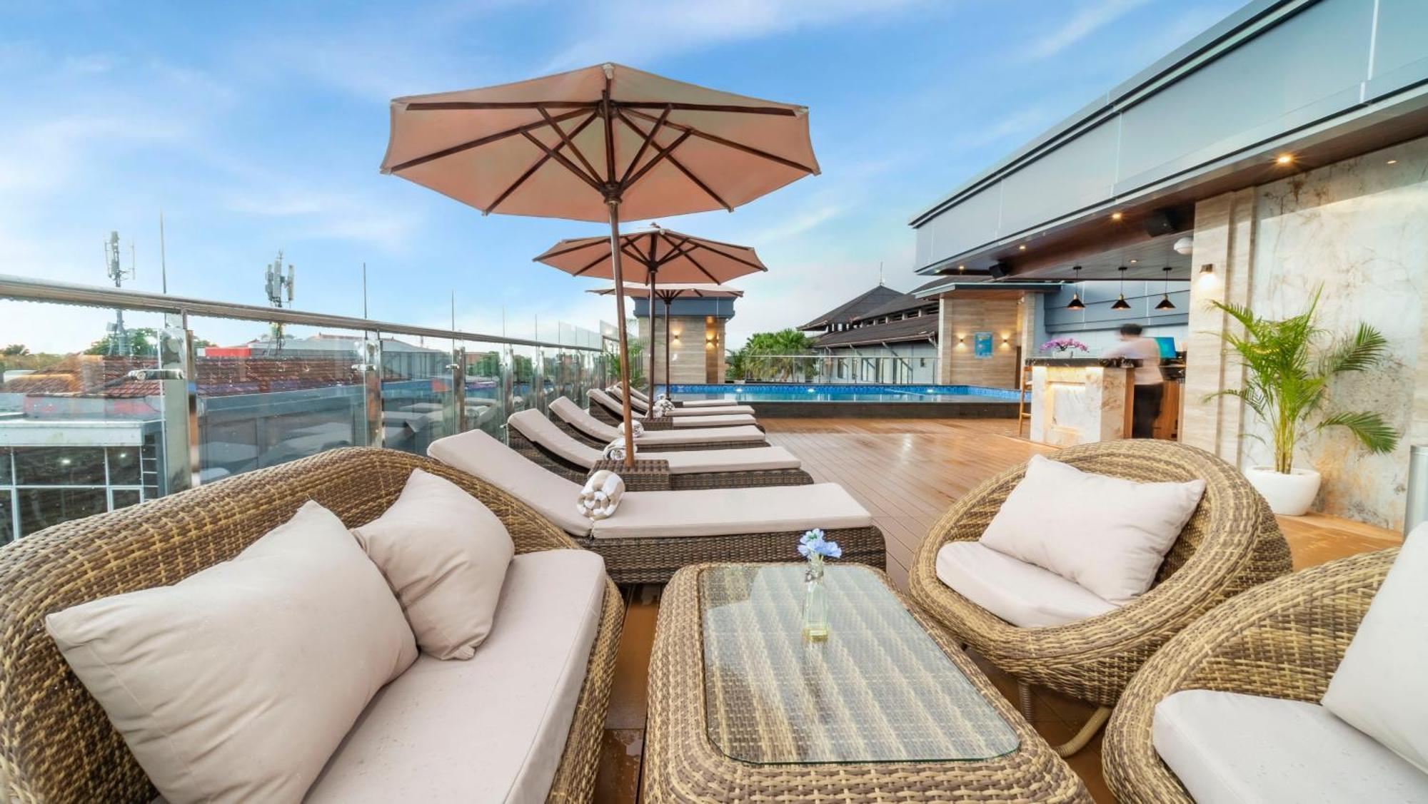 City Of Aventus Hotel - Denpasar ภายนอก รูปภาพ